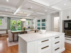 25 Kenilworth Road, Wellesley MA 02482