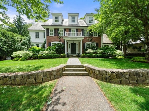 25 Kenilworth Road, Wellesley MA 02482