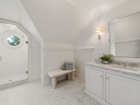 25 Kenilworth Road, Wellesley MA 02482