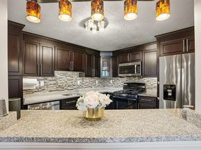 237 South St 6, Shrewsbury MA 01545