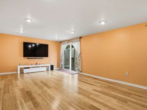 237 South St 6, Shrewsbury MA 01545