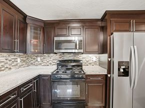 237 South St 6, Shrewsbury MA 01545
