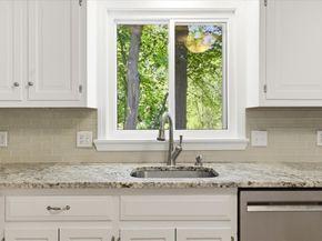 27 Kennel Hill Dr, Beverly MA 01915