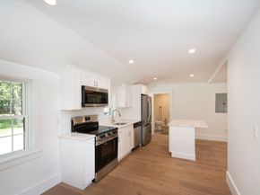 215 Gardner St, Hingham MA 02043