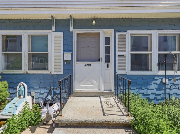 108 Marlborough Street 108, Chelsea MA 02150
