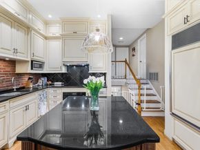 40 Joy St 9, Boston MA 02114