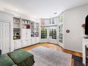 40 Joy St 9, Boston MA 02114