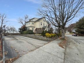 80 Delmont Ave, Worcester MA 01604