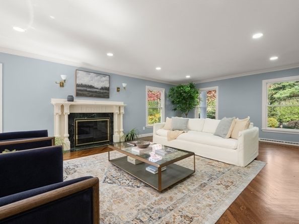 64 Country, Weston MA 02493