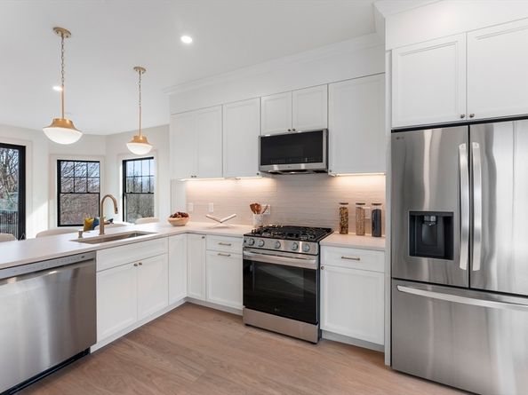 142A Metropolitan, Boston MA 02131