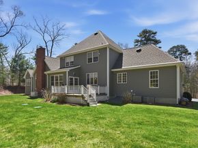 10 Analore Circle, Norfolk MA 02056