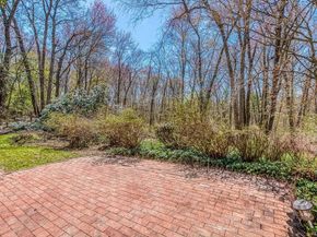 10 Country Club Drive, Walpole MA 02081