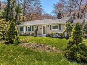 10 Country Club Drive, Walpole MA 02081