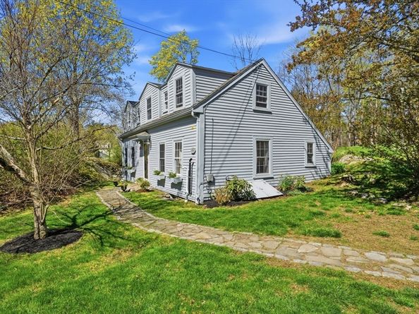303 Beechwood St, Cohasset MA 02025