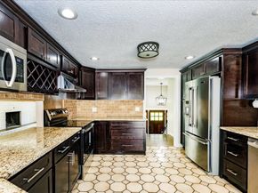 16 Cayuga Rd, Tewksbury MA 01876