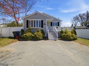 28 Elmwood St, North Andover MA 01845