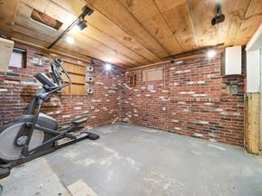 28 Elmwood St, North Andover MA 01845