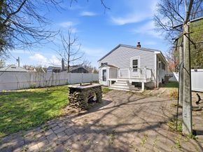 28 Elmwood St, North Andover MA 01845