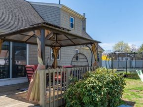 14 Vine St, Oxford MA 01540