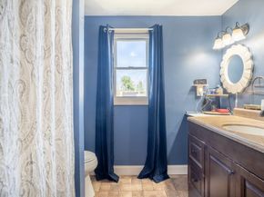 14 Vine St, Oxford MA 01540