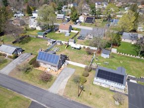 14 Vine St, Oxford MA 01540