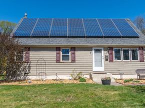 14 Vine St, Oxford MA 01540