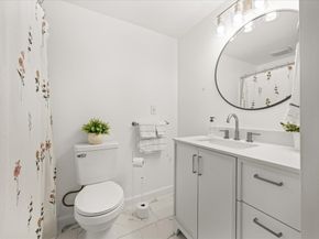 220 Bedford St 11, Bridgewater MA 02324