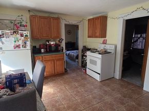 274 Pleasant St, Gardner MA 01440