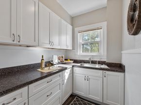 15R Warren Ave 15R, Chelmsford MA 01824