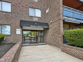 32 Whites Ave D43, Watertown MA 02472