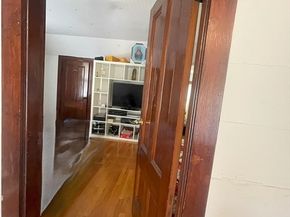 19 Nixon St, Boston MA 02124