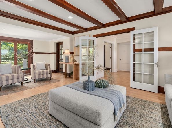 90 Hull St, Newton MA 02458