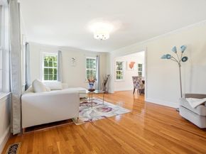 1 Village Ln, Littleton MA 01460