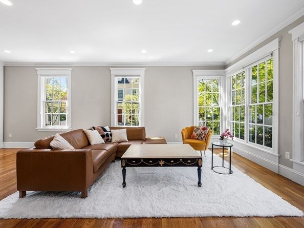 2 Brattle Circle 2, Cambridge MA 02138