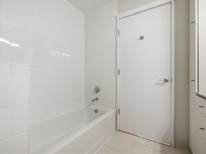 25 Channel Center St 1107, Boston MA 02210