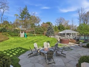 5 Seal Cove Ln, Hingham MA 02043