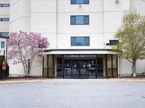 200 Cove Way 909, Quincy MA 02169