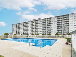200 Cove Way 909, Quincy MA 02169