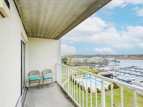 200 Cove Way 909, Quincy MA 02169