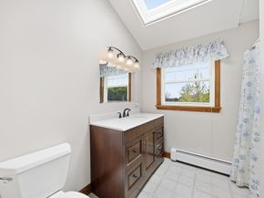 50 Harborview Rd, Hull MA 02045