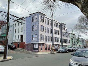 165 Everett St