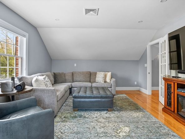 7 Lothrop Circle, Lexington MA 02420