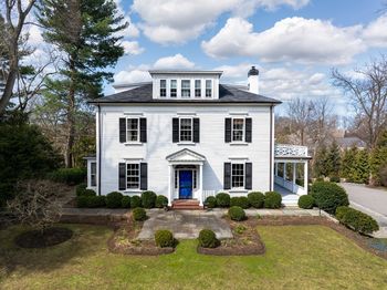371 Walnut Street