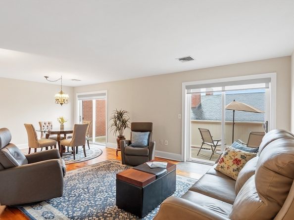 20 Central Street 402, Salem MA 01970