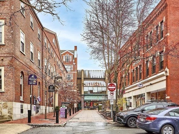 20 Central Street 402, Salem MA 01970