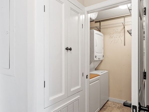 20 Central Street 402, Salem MA 01970
