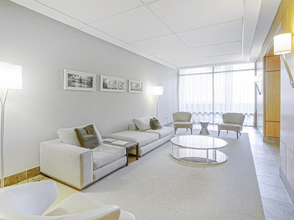 25 Channel Center St PH106, Boston MA 02210