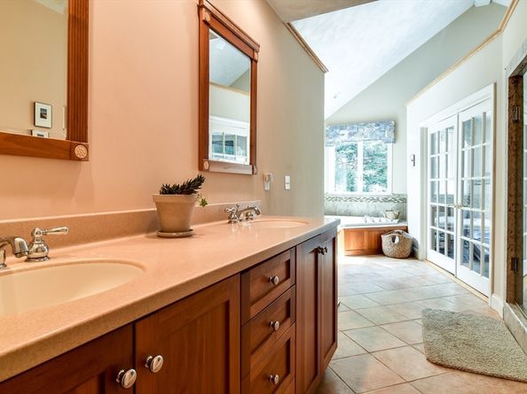 308 Harvard Rd, Stow MA 01775