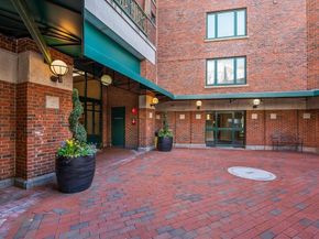 10 Rogers St PH19, Cambridge MA 02142