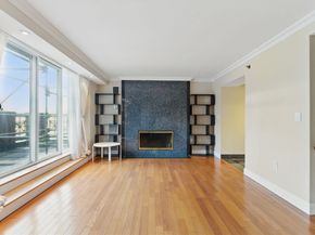 10 Rogers St PH19, Cambridge MA 02142